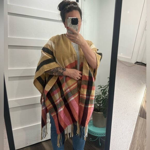 Woolrich Cozy Blanket Wrap - Picture 3 of 6